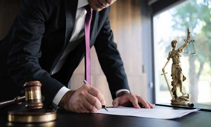 چگونه هویت حقوقی به فعالیت اقتصادی خود بدهیم؟ راهنمای جامع سال 1404