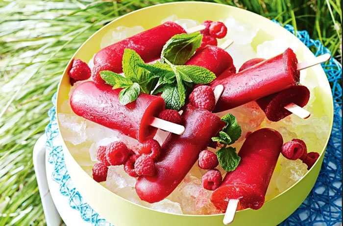 انتخاب مواد اولیه تابستانی برای دسر